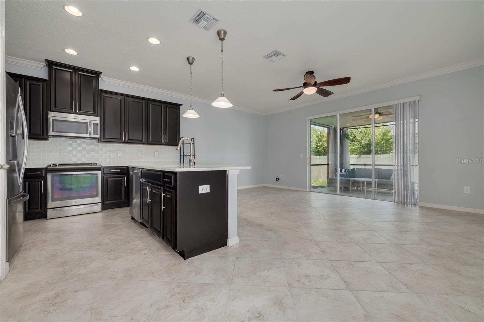 Townhouse at 4087 69TH TER N, PINELLAS PARK, photo 6 of 25