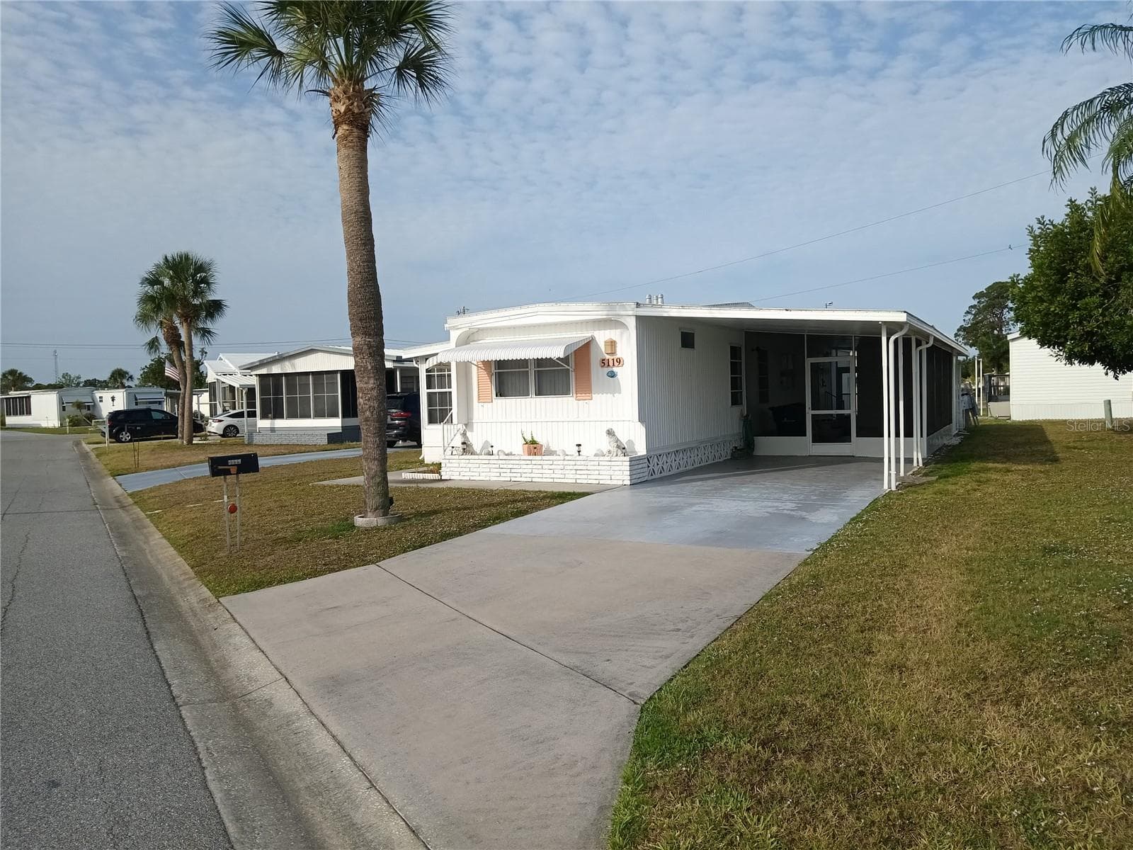 Mobile Home at 5119 GLEN ECHO AVE, SARASOTA, photo 3 of 72