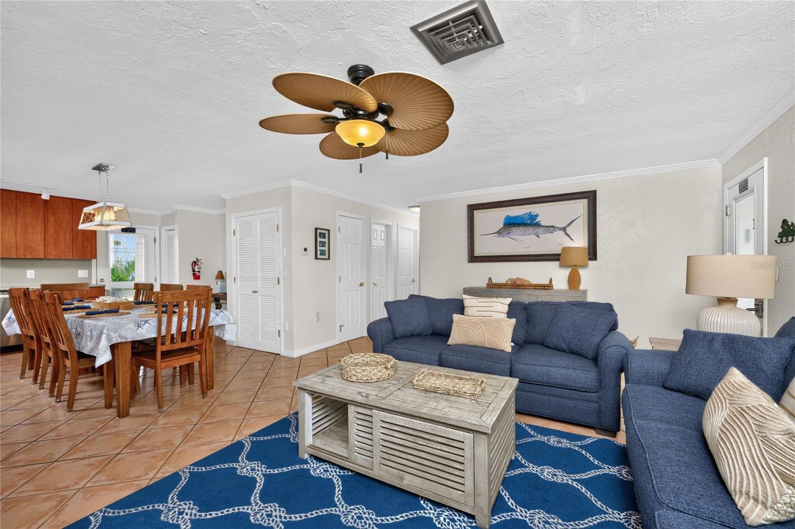 1120 Gulf Blvd - Main House - Suite 5 Living - 1120 GULF BLVD, ENGLEWOOD