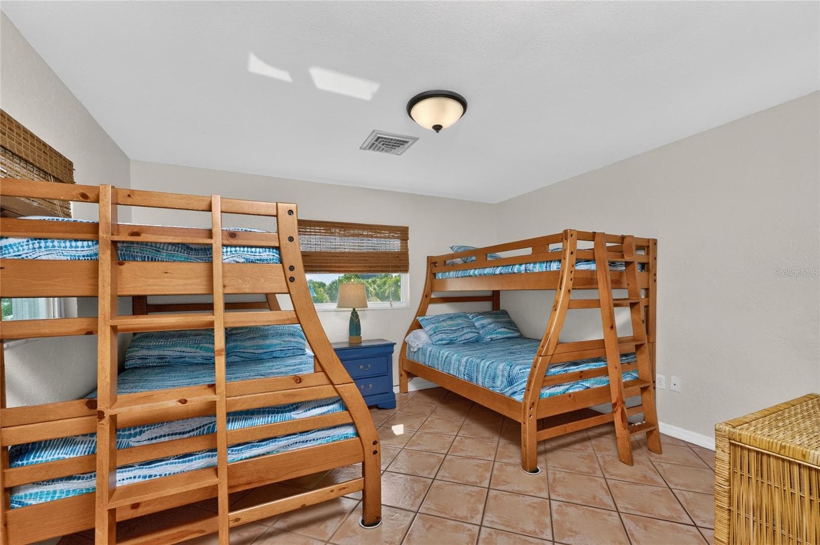 1120 Gulf Blvd - Main House - Suite 5 Bedroom 3 - 1120 GULF BLVD, ENGLEWOOD