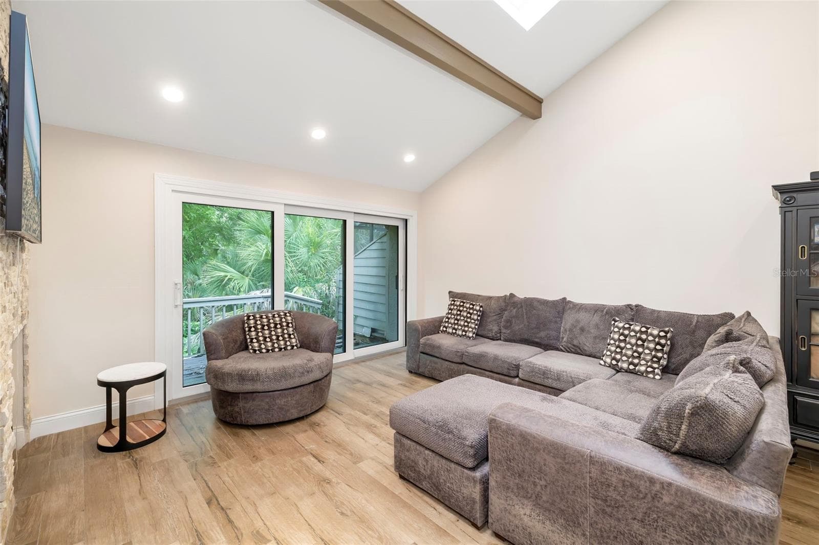 living room - 5182 LANCEWOOD DR #14, SARASOTA