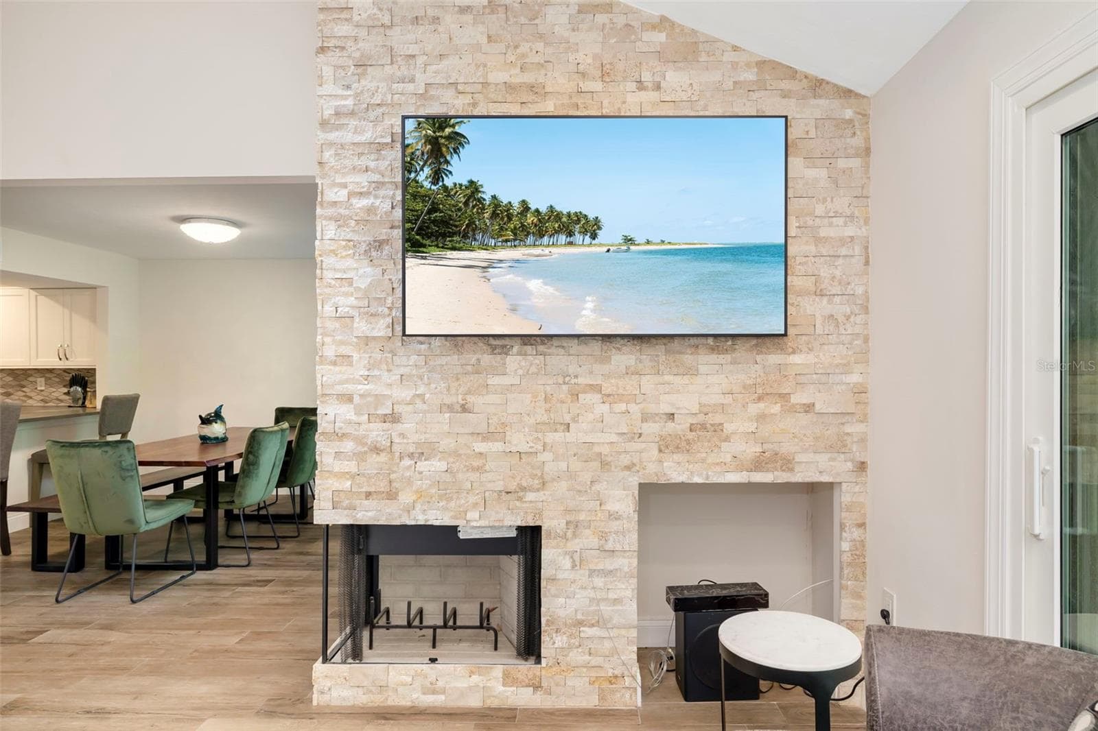 living room - 5182 LANCEWOOD DR #14, SARASOTA