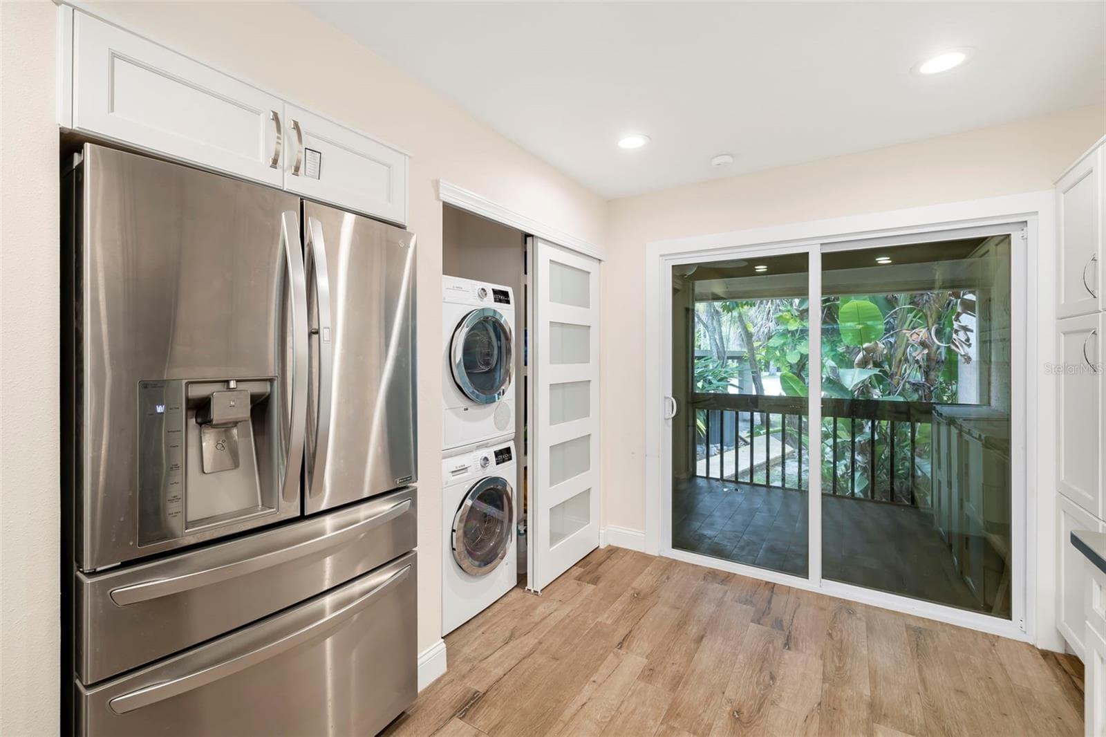 kitchen - 5182 LANCEWOOD DR #14, SARASOTA