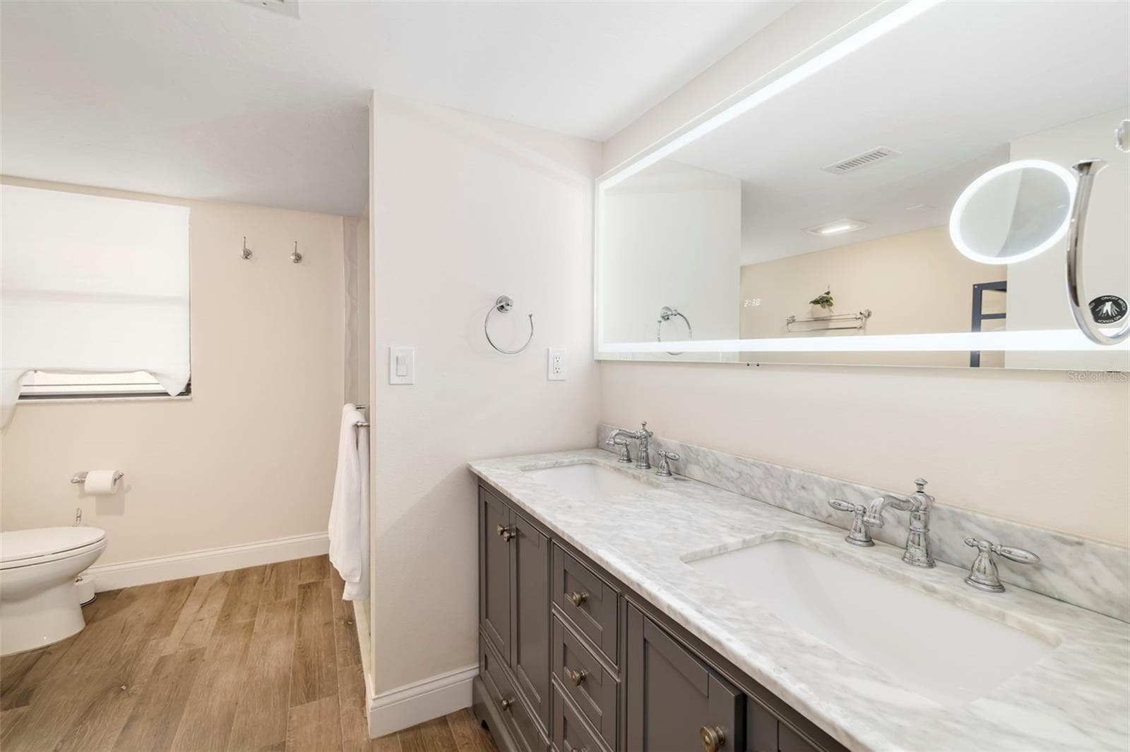 primary bathroom - 5182 LANCEWOOD DR #14, SARASOTA