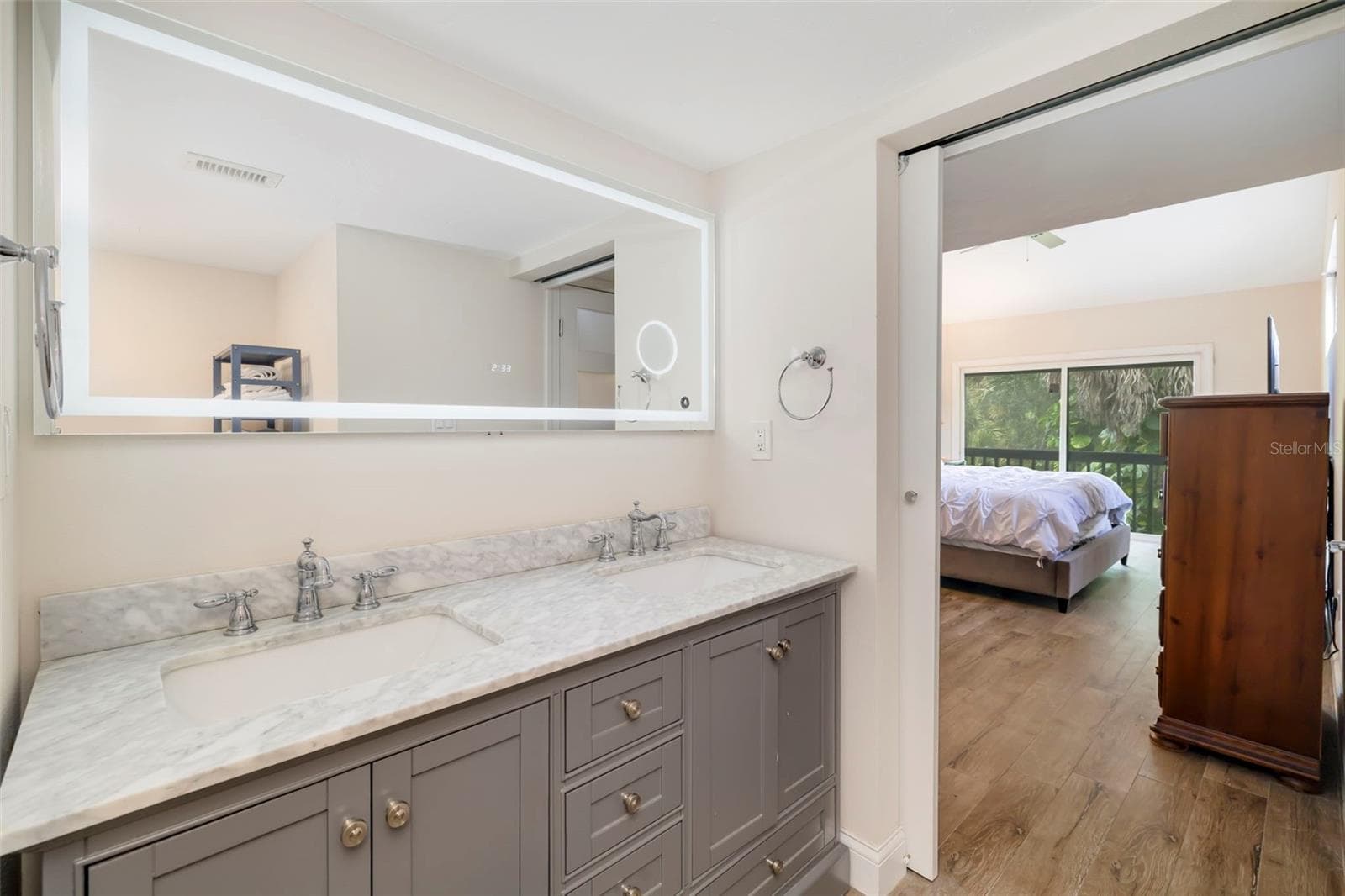 primary bathroom - 5182 LANCEWOOD DR #14, SARASOTA