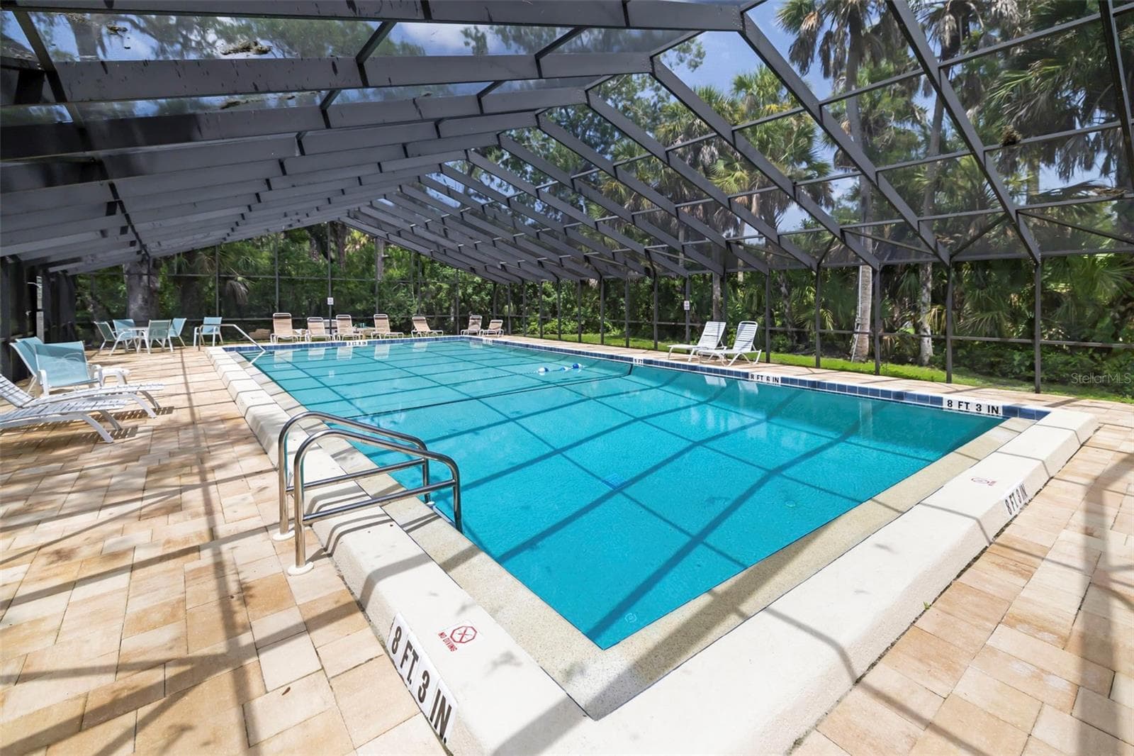 community pool - 5182 LANCEWOOD DR #14, SARASOTA