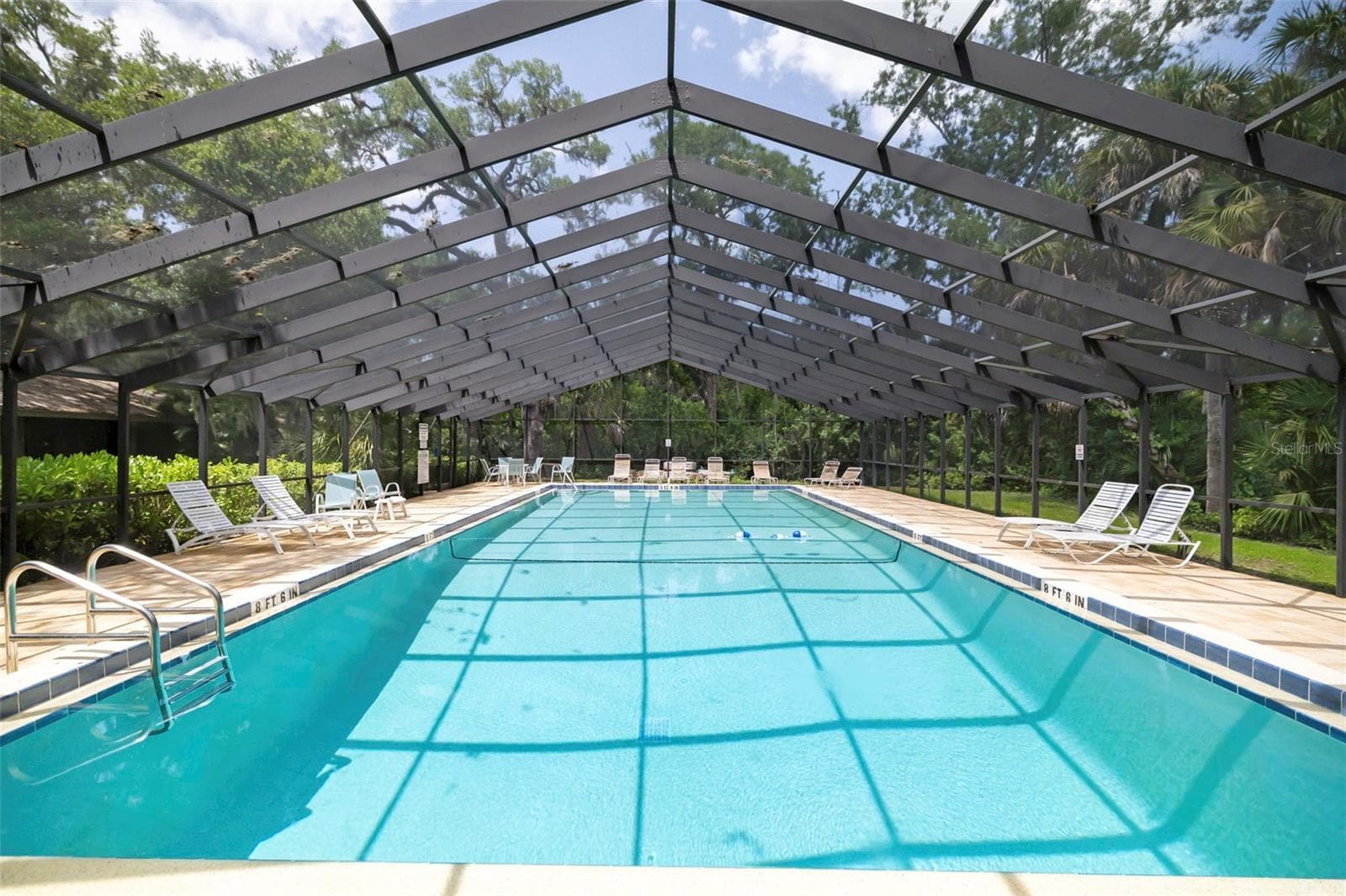 community pool - 5182 LANCEWOOD DR #14, SARASOTA