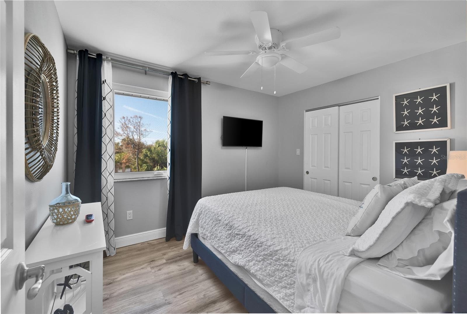 Condominium at 812 GULF BLVD #3, INDIAN ROCKS BEACH, photo 27 of 44