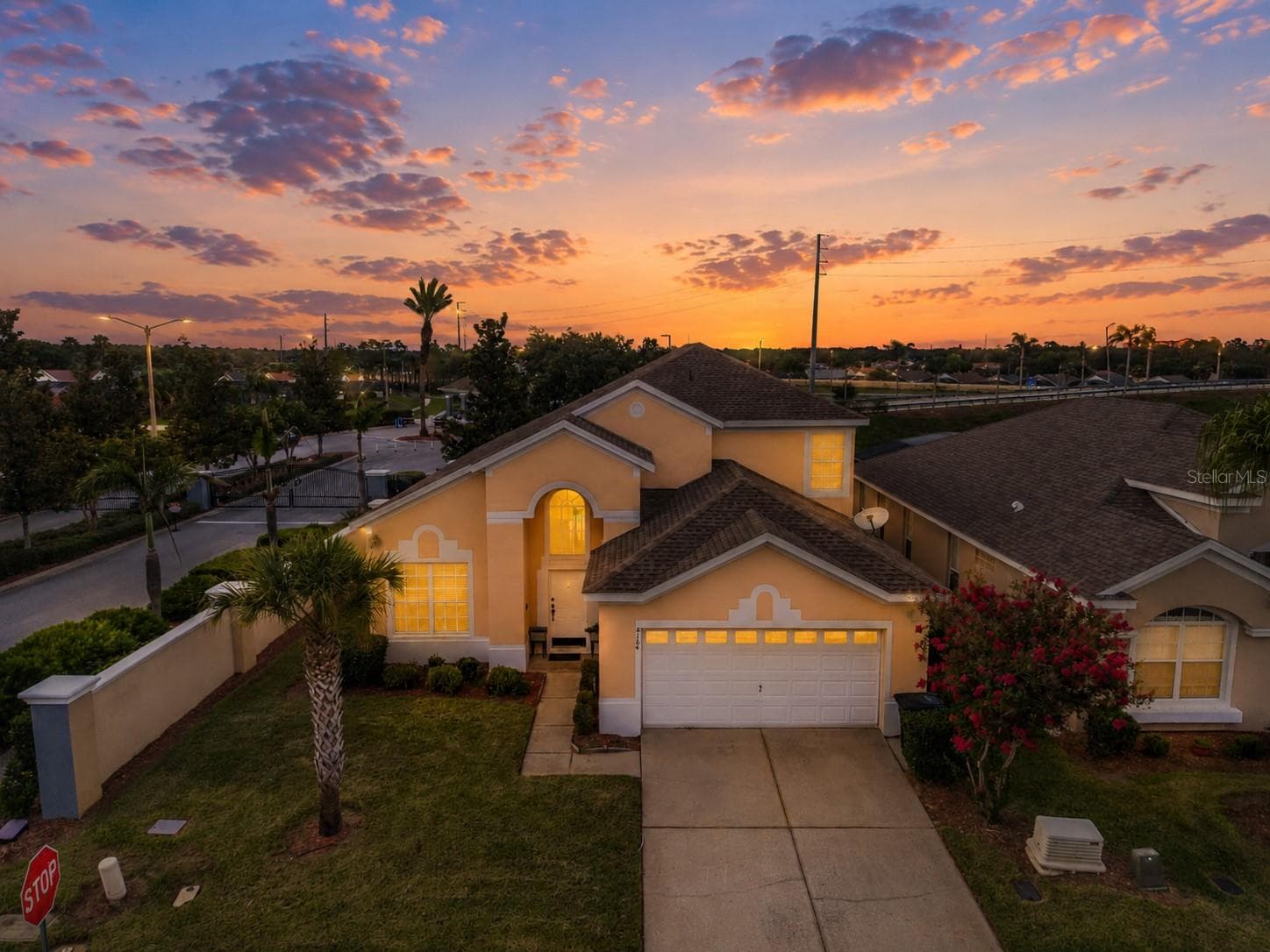 Single Family Residence at 8184 FAN PALM WAY, KISSIMMEE, photo 3 of 71