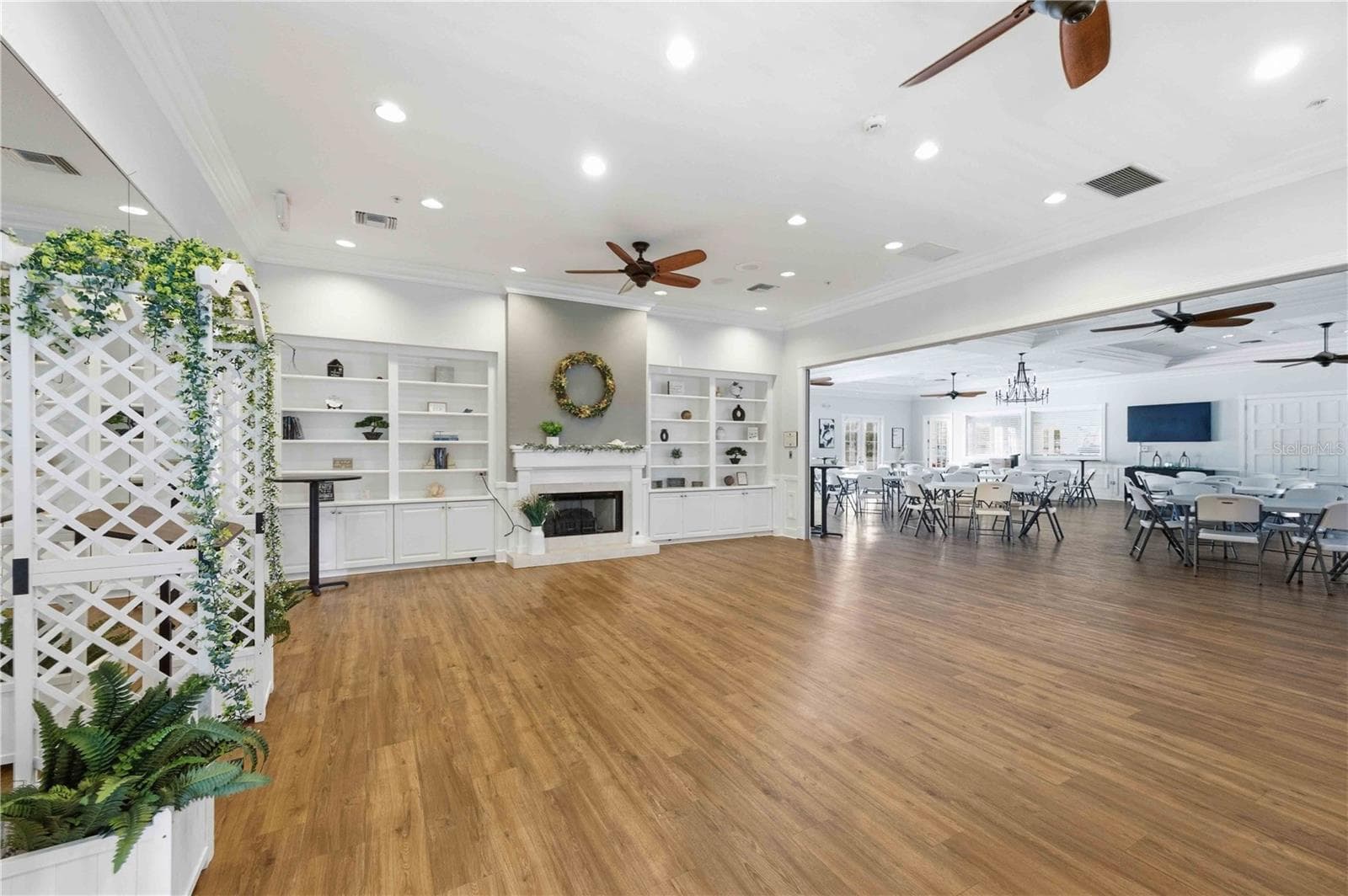 Event space in community center - 1914 SCARLETT AVE, NORTH PORT