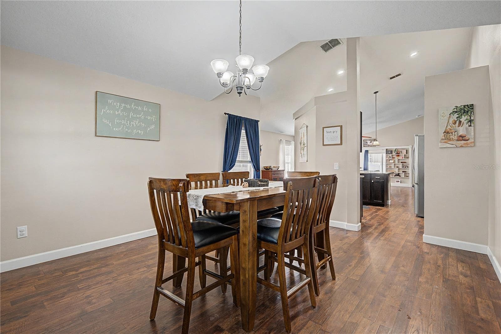 Single Family Residence at 24328 MISTWOOD CT, LUTZ, photo 9 of 43