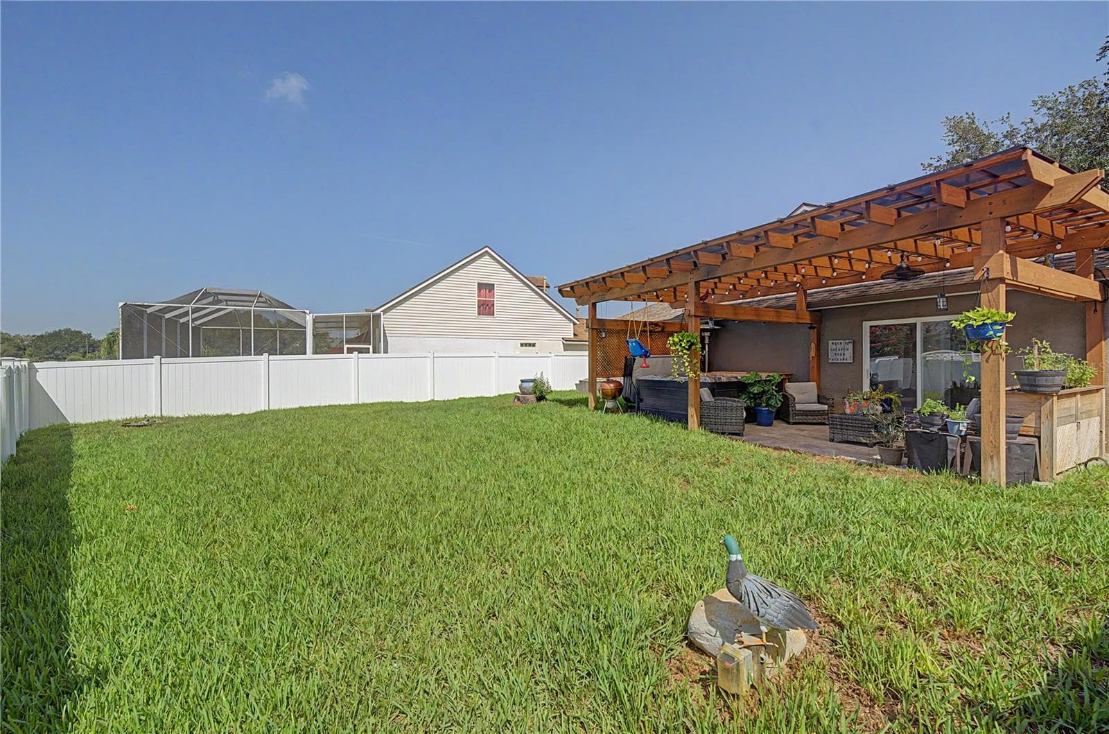 Single Family Residence at 24328 MISTWOOD CT, LUTZ, photo 16 of 43