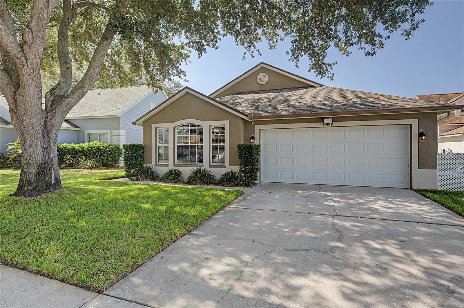 Single Family Residence at 24328 MISTWOOD CT, LUTZ, photo 32 of 43