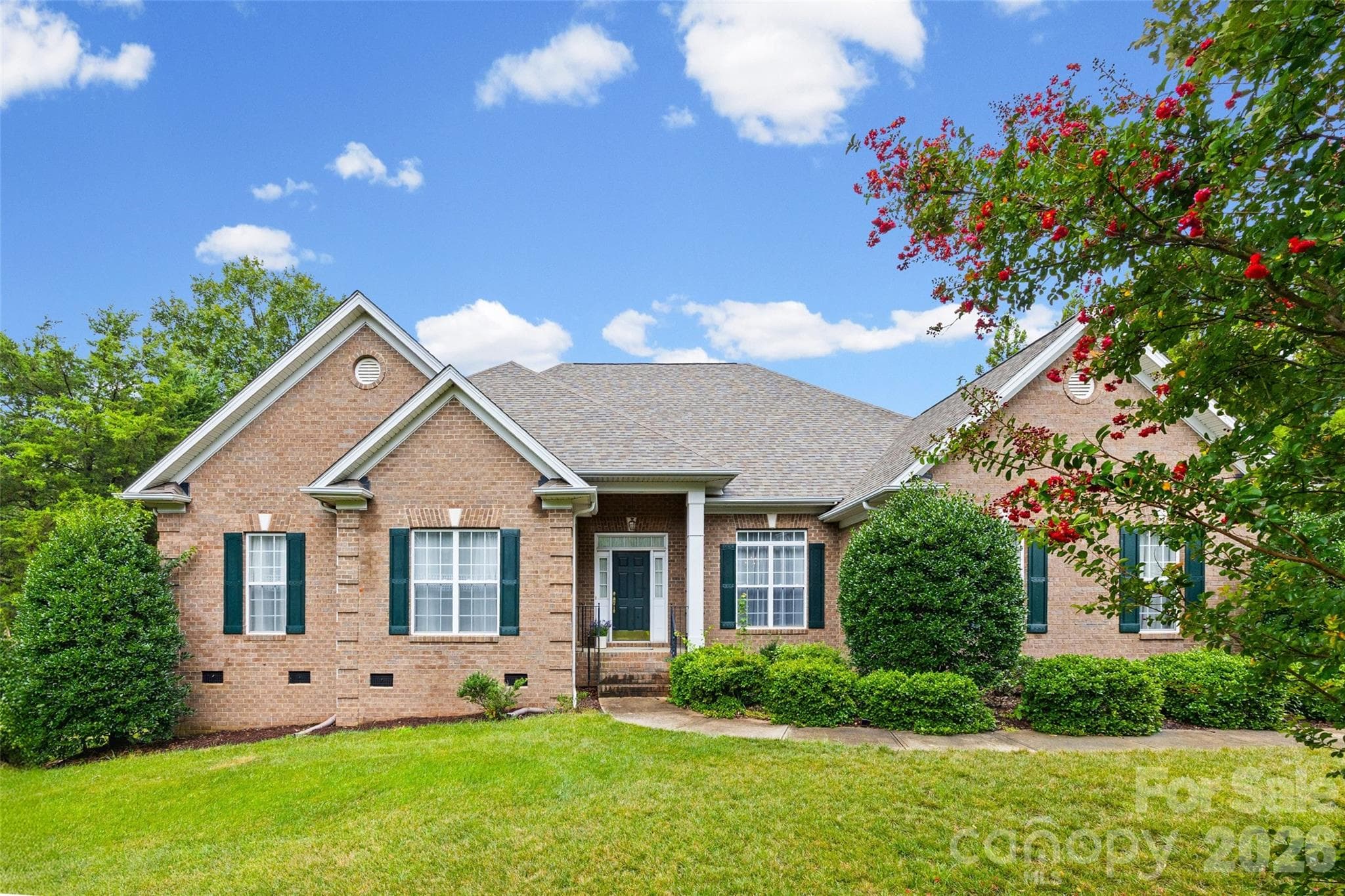 Single Family Residence at 8809 Nellie Lane, Waxhaw, photo 2 of 44