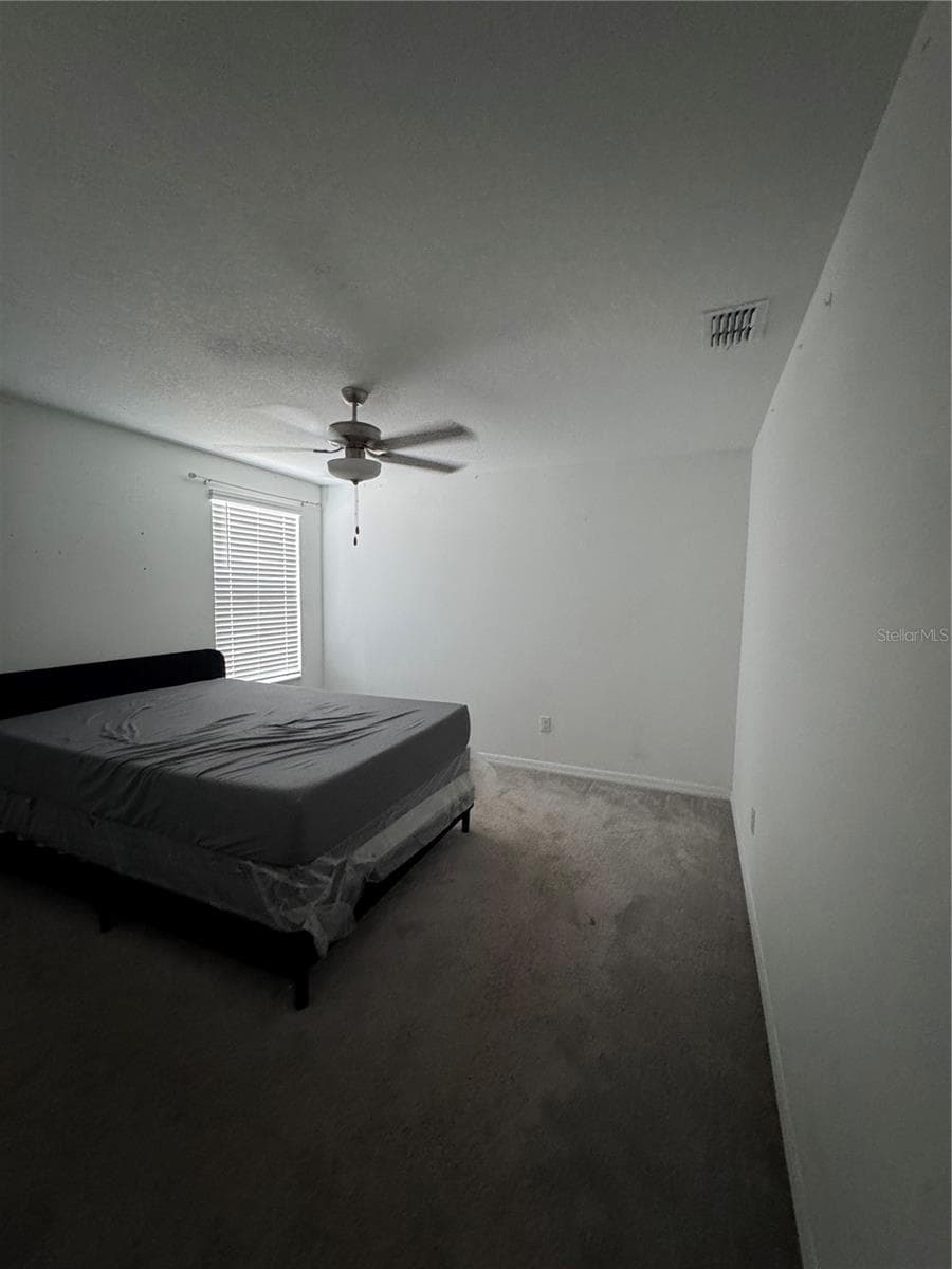 Single Family Residence at 36569 SMITHFIELD LN, ZEPHYRHILLS, photo 16 of 30