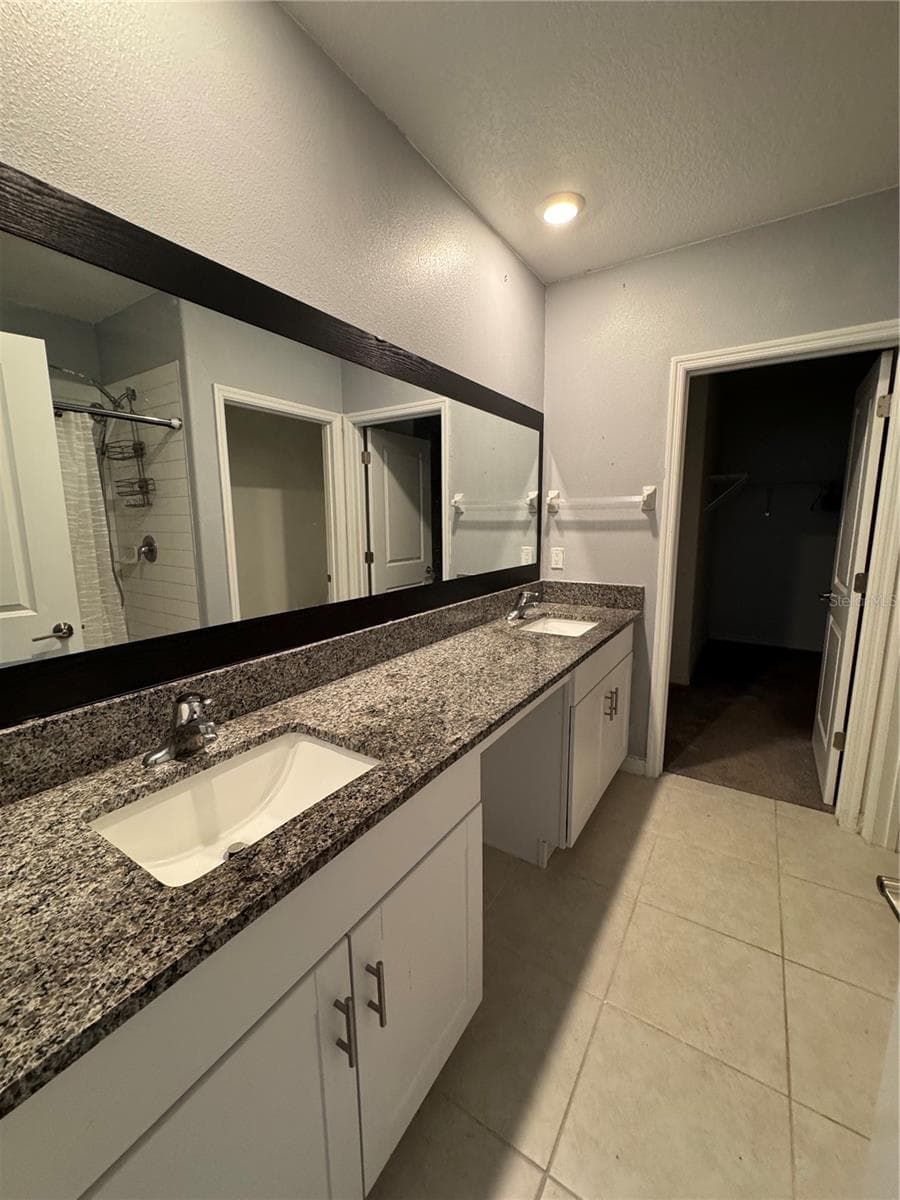 Single Family Residence at 36569 SMITHFIELD LN, ZEPHYRHILLS, photo 24 of 30