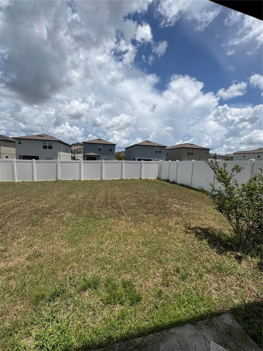 Single Family Residence at 36569 SMITHFIELD LN, ZEPHYRHILLS, photo 28 of 30