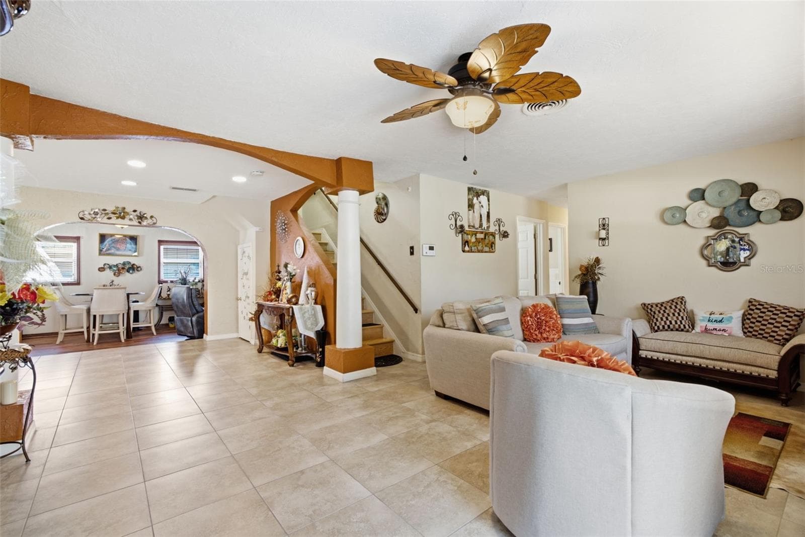 Single Family Residence at 701 58TH AVE S, ST PETERSBURG, photo 6 of 63