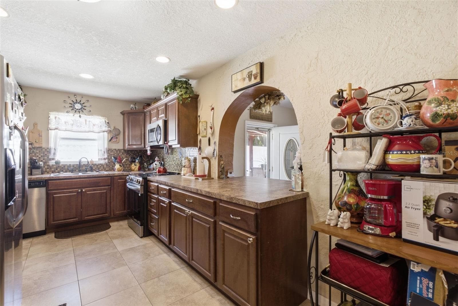 Single Family Residence at 701 58TH AVE S, ST PETERSBURG, photo 12 of 63