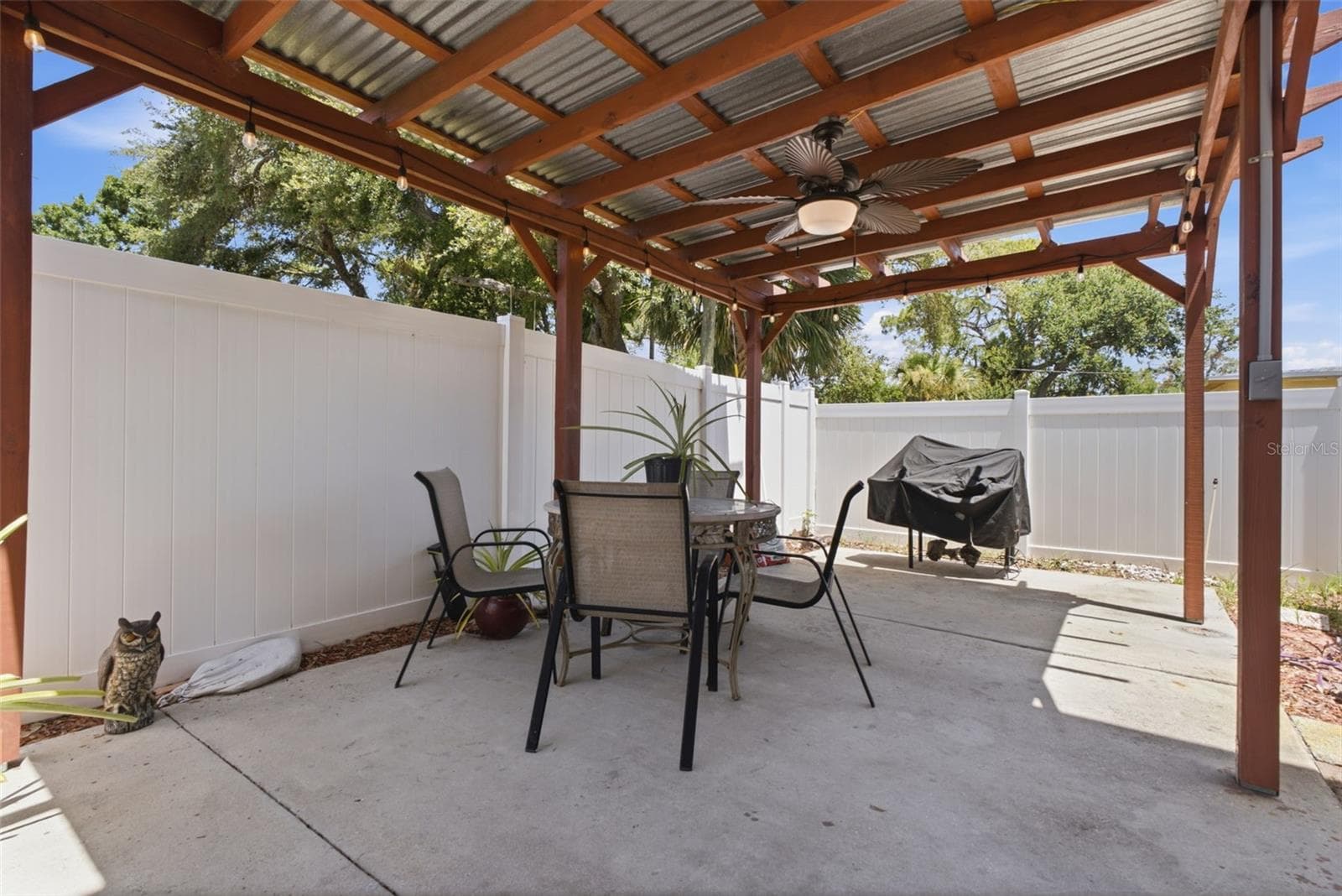 Single Family Residence at 701 58TH AVE S, ST PETERSBURG, photo 43 of 63