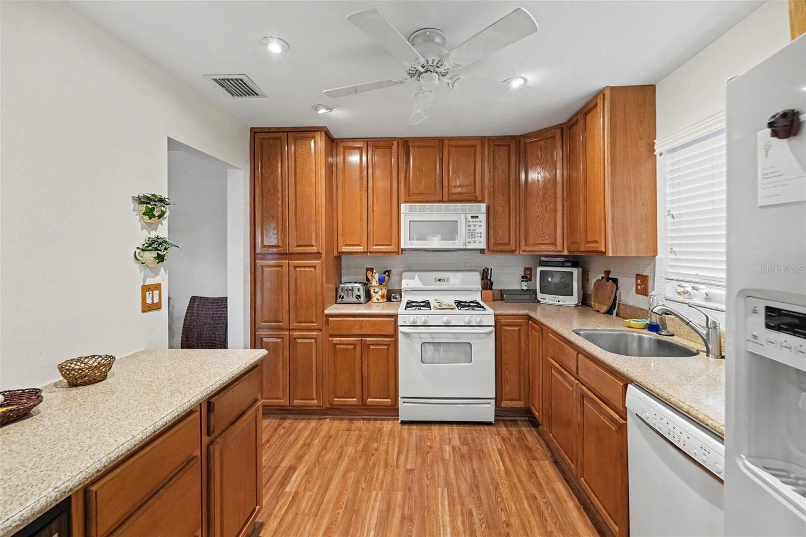 Condominium at 5970 80TH ST N #301, ST PETERSBURG, photo 2 of 18