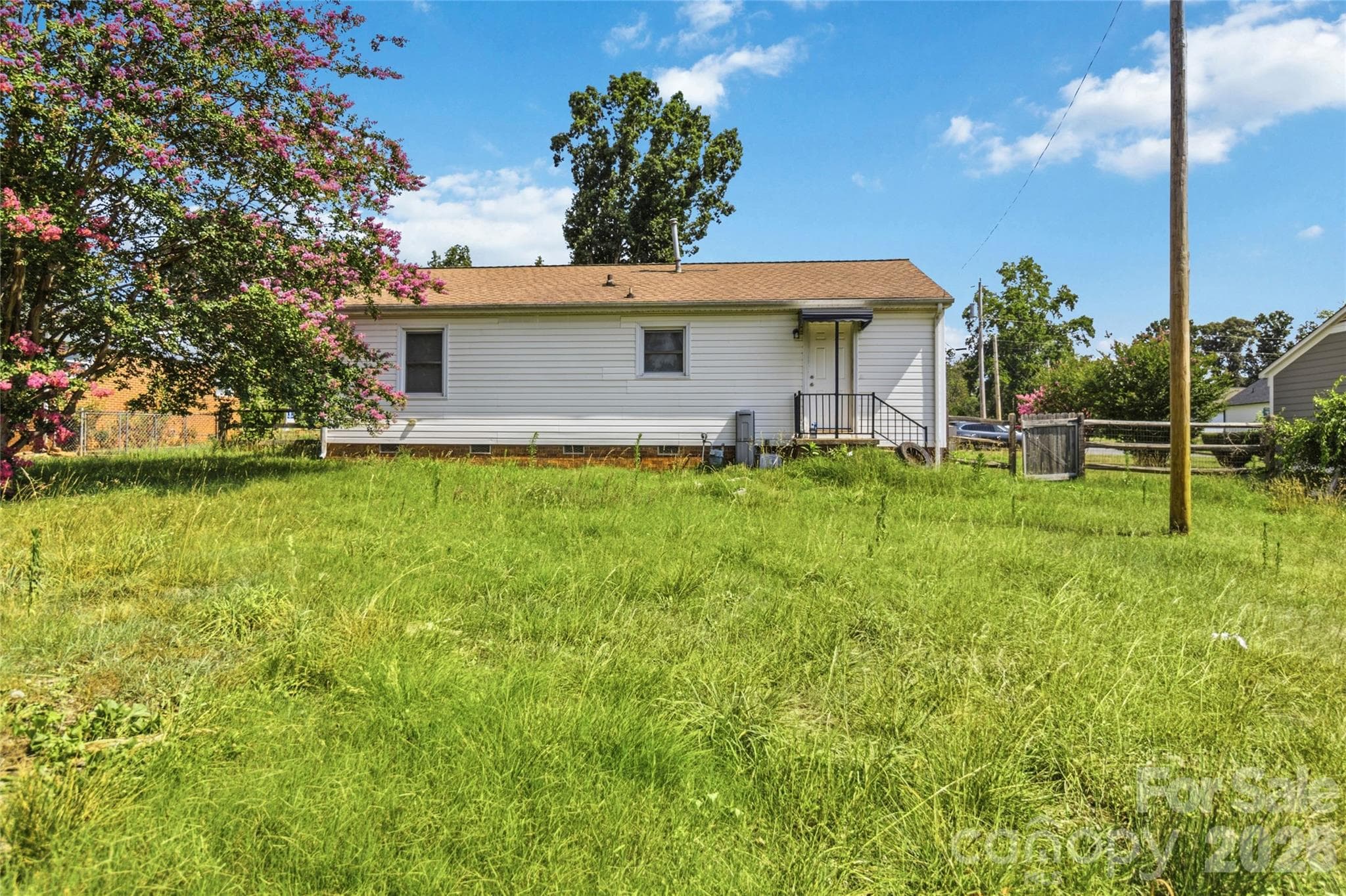 Single Family Residence at 1317 Reid Street, Statesville, photo 11 of 12