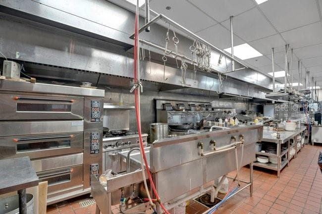 Restaurant at 1101 E COLONIAL DR, ORLANDO, photo 25 of 37