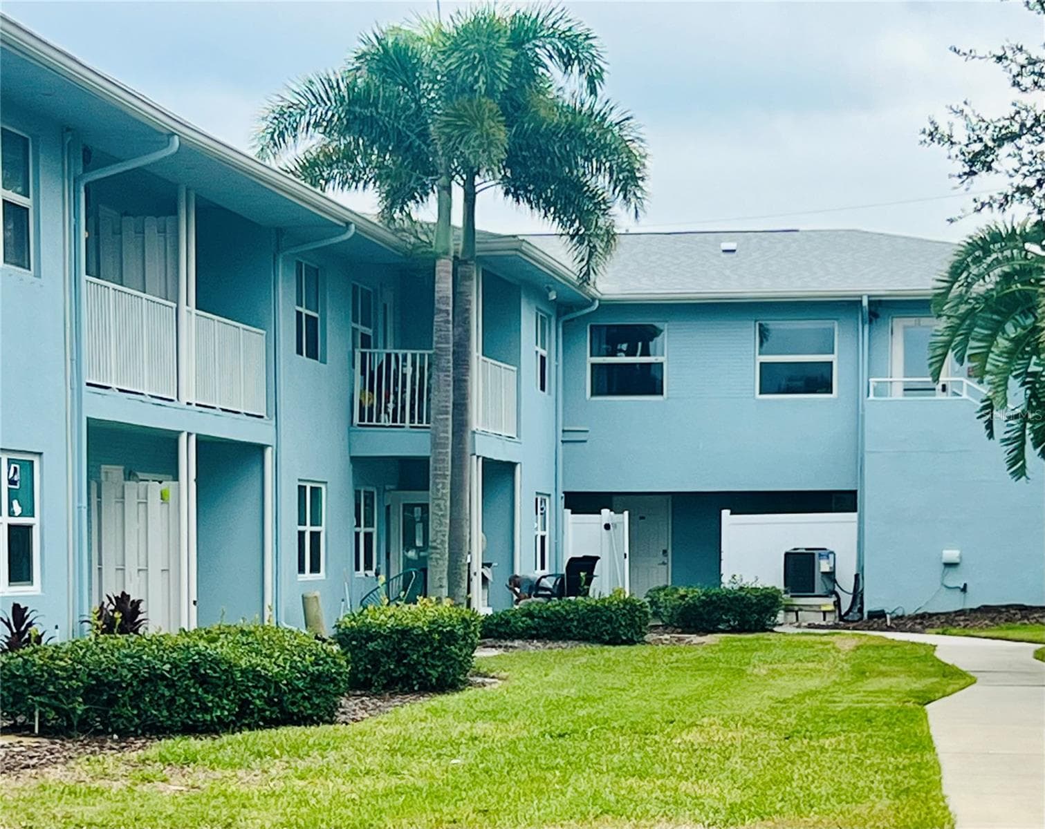 Back Exterior - 300 VENETIAN DR #3, CLEARWATER