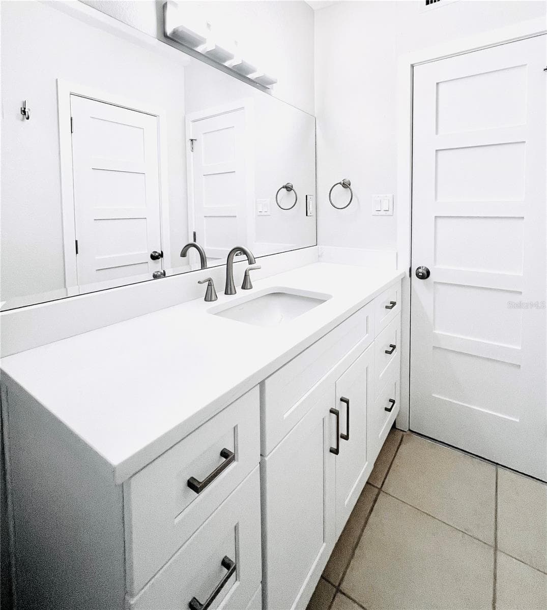 bathroom - 300 VENETIAN DR #3, CLEARWATER