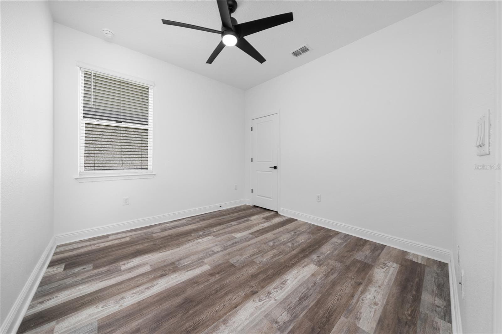 Single Family Residence at 2591 SEAGIRT WAY, CLERMONT, photo 5 of 33