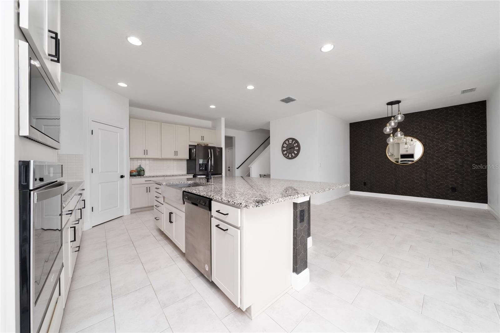 Single Family Residence at 2591 SEAGIRT WAY, CLERMONT, photo 10 of 33