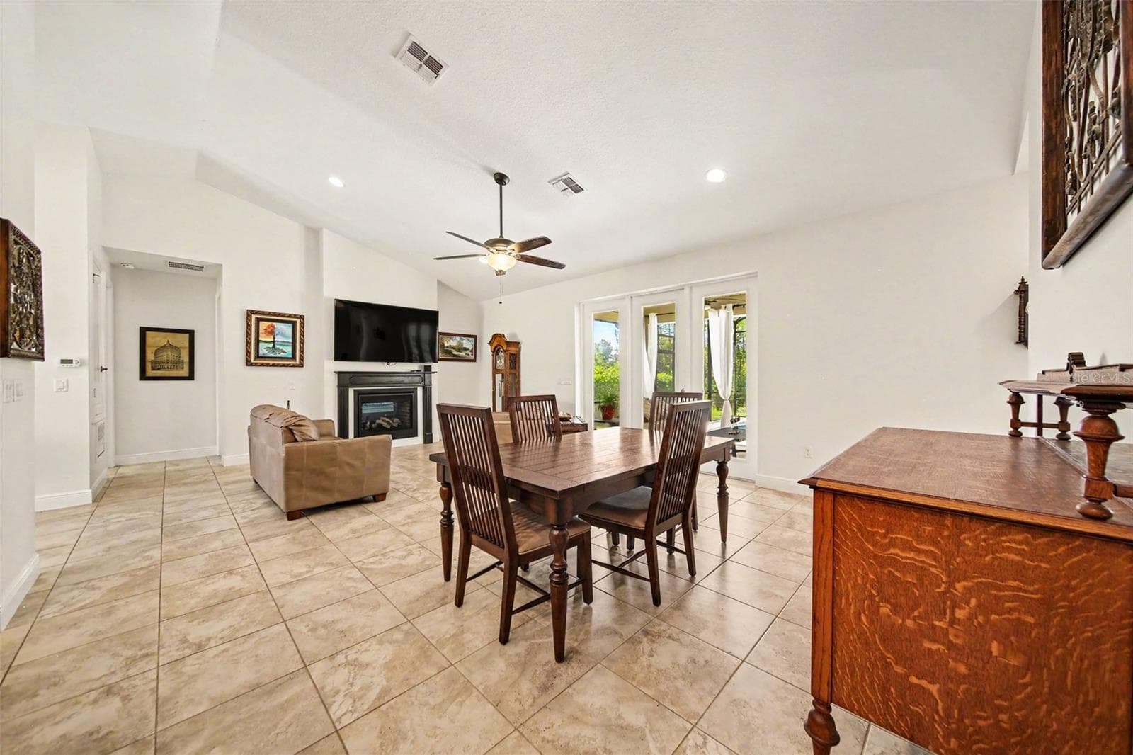 Single Family Residence at 11200 BUCKHILL LN, CLERMONT, photo 8 of 31