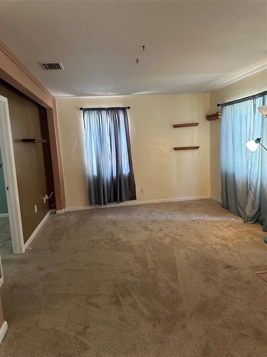 Single Family Residence at 4142 6TH AVE N, ST PETERSBURG, photo 7 of 11