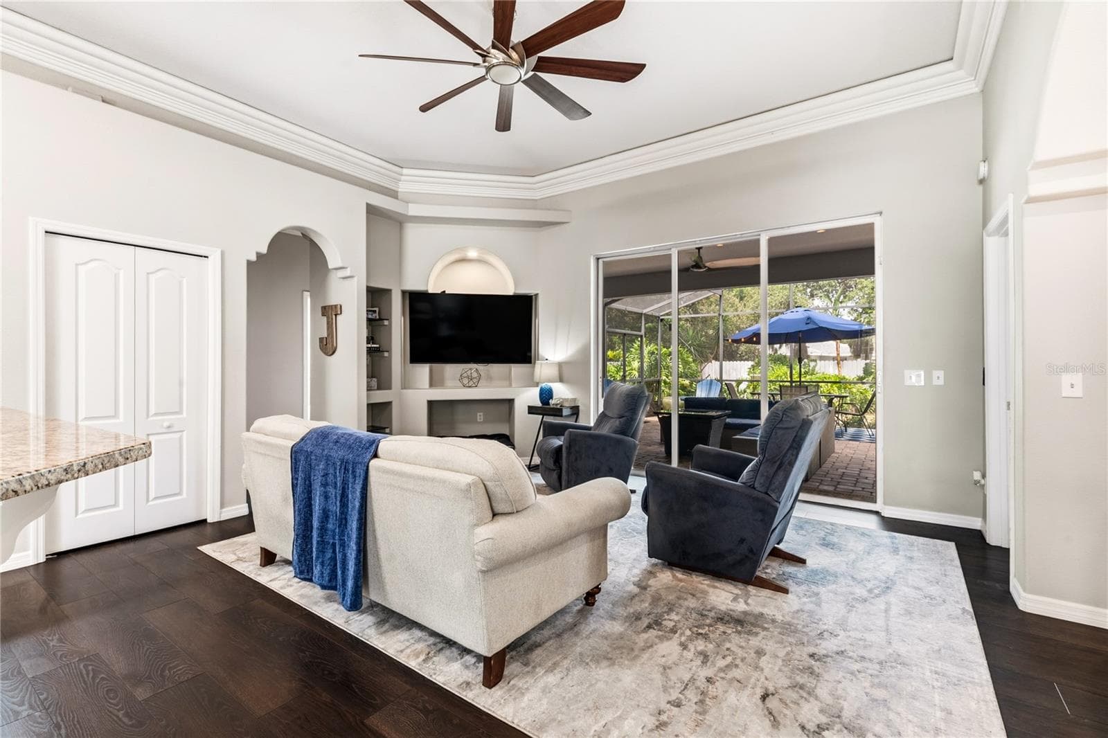 Single Family Residence at 1015 ROBIN LN, WINTER HAVEN, photo 6 of 43