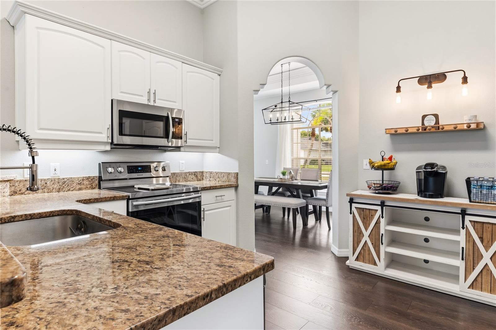 Single Family Residence at 1015 ROBIN LN, WINTER HAVEN, photo 12 of 43