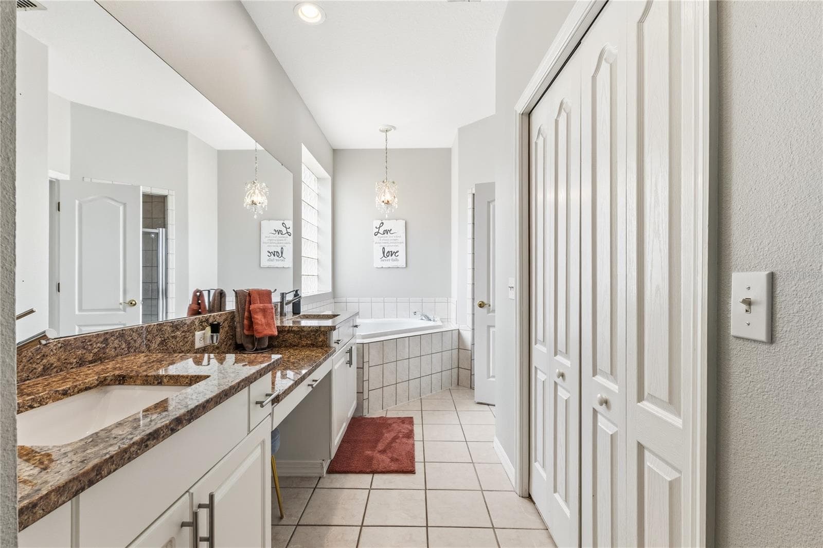 Single Family Residence at 1015 ROBIN LN, WINTER HAVEN, photo 17 of 43