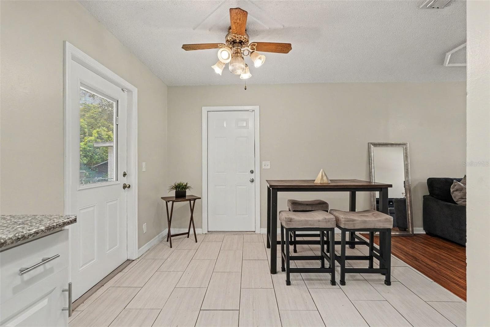 Single Family Residence at 4419 DOLPHIN DR, TAMPA, photo 11 of 25