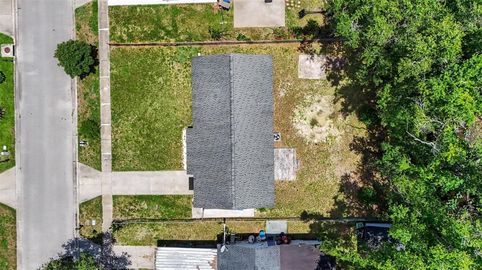 Single Family Residence at 4419 DOLPHIN DR, TAMPA, photo 23 of 25