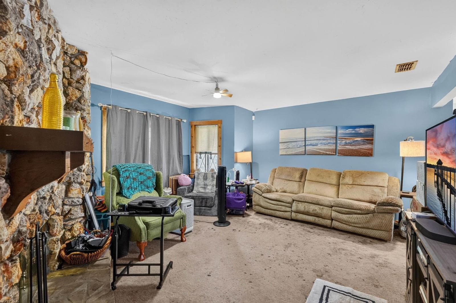 Single Family Residence at 110 W PALM AVE, CRESCENT CITY, photo 7 of 47
