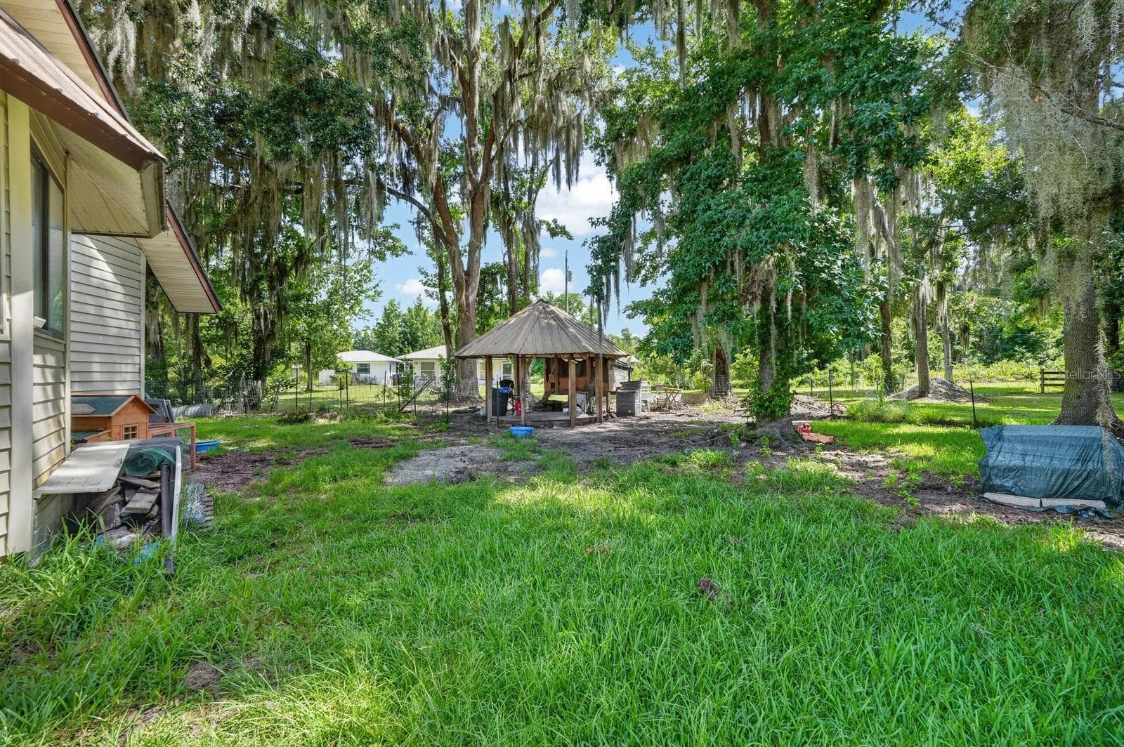 Single Family Residence at 110 W PALM AVE, CRESCENT CITY, photo 24 of 47