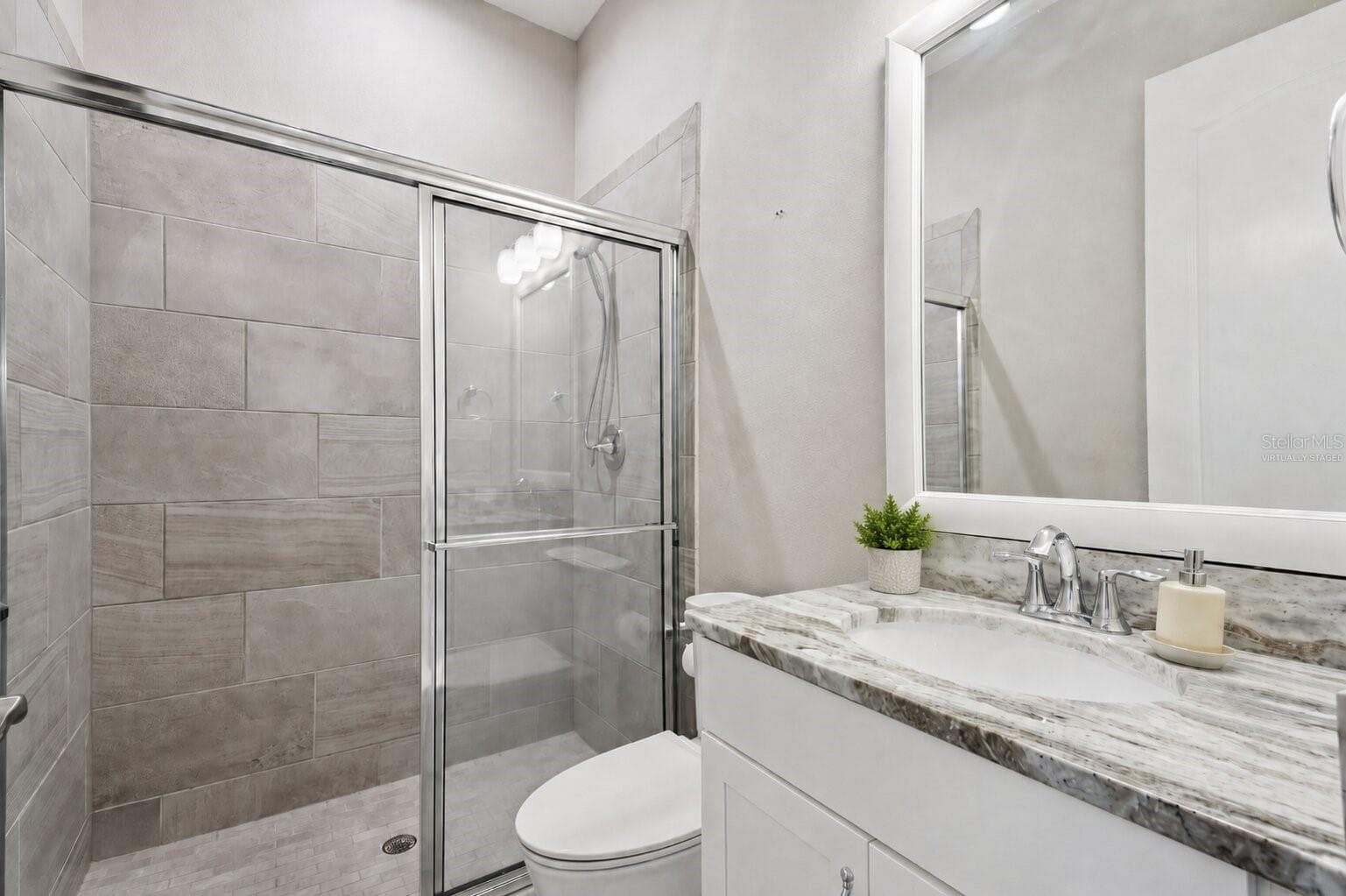 virtually staged - 1417 OIL LAMP CV, LAKE MARY