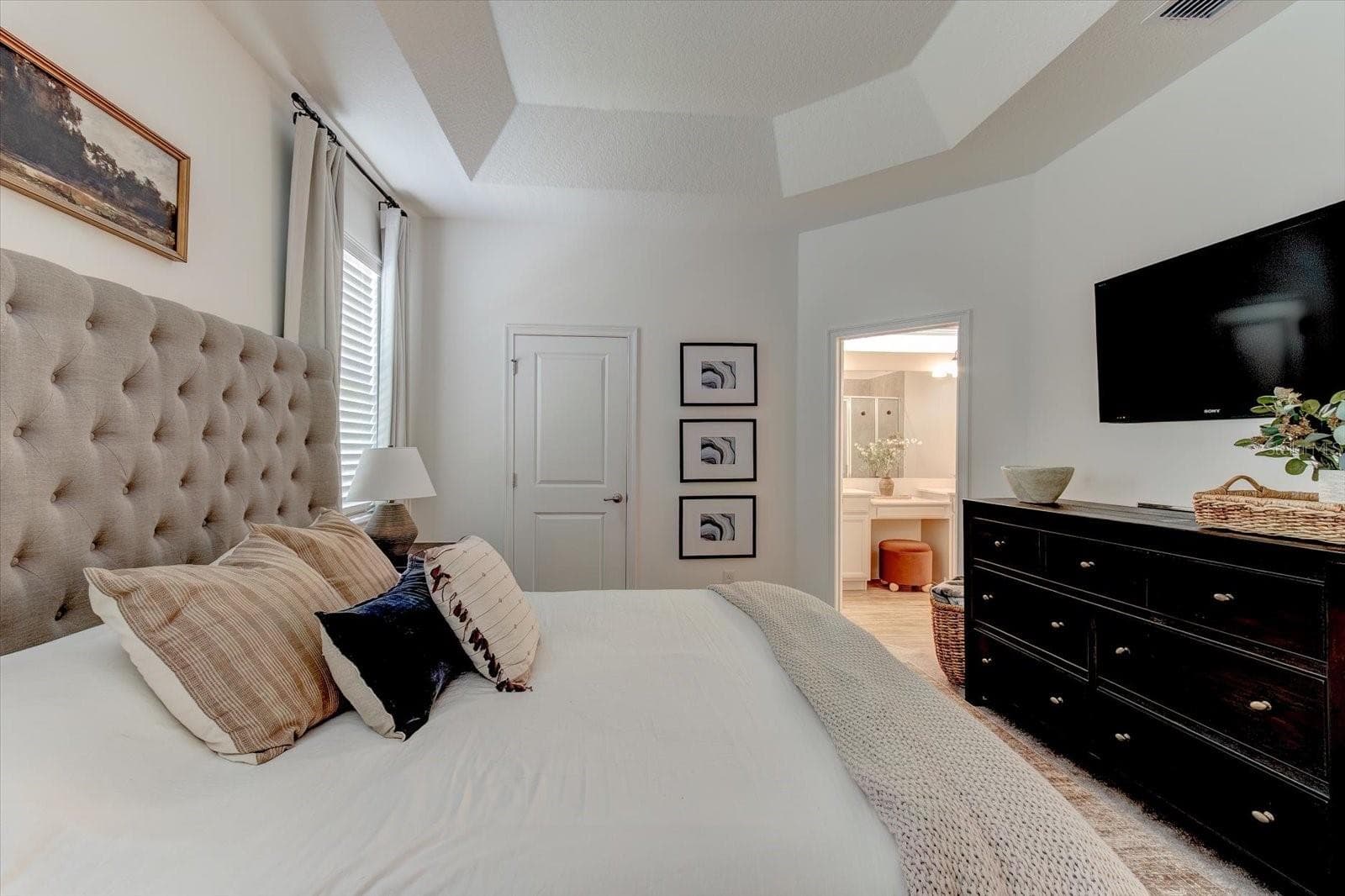 Single Family Residence at 2403 NATOMA BLVD, MOUNT DORA, photo 16 of 38