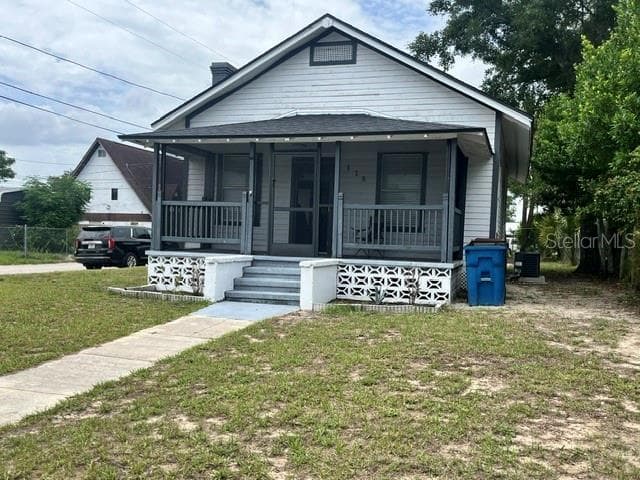 118 W STUART AVE