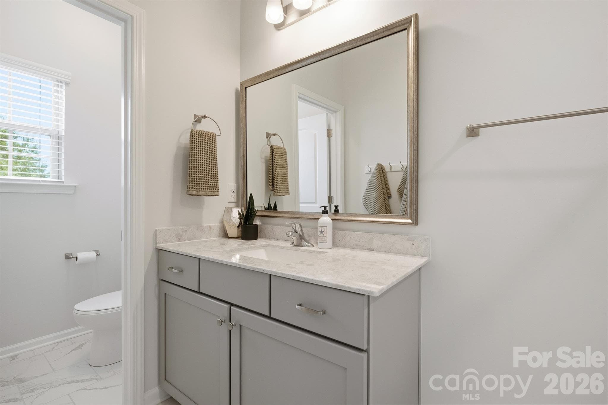 Townhouse at 9320 Ainslie Downs Street, Charlotte, photo 25 of 39