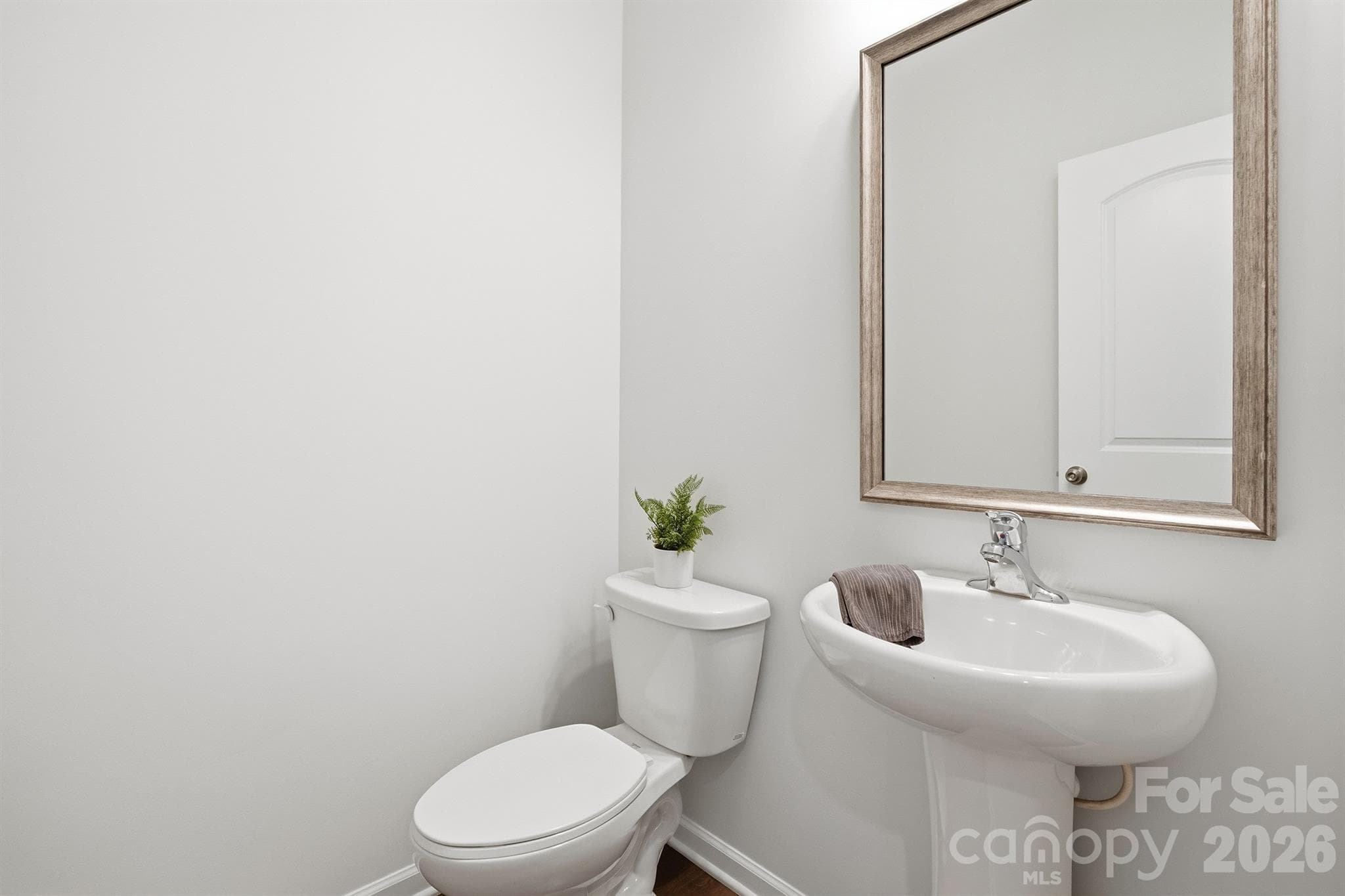 Townhouse at 9320 Ainslie Downs Street, Charlotte, photo 27 of 39