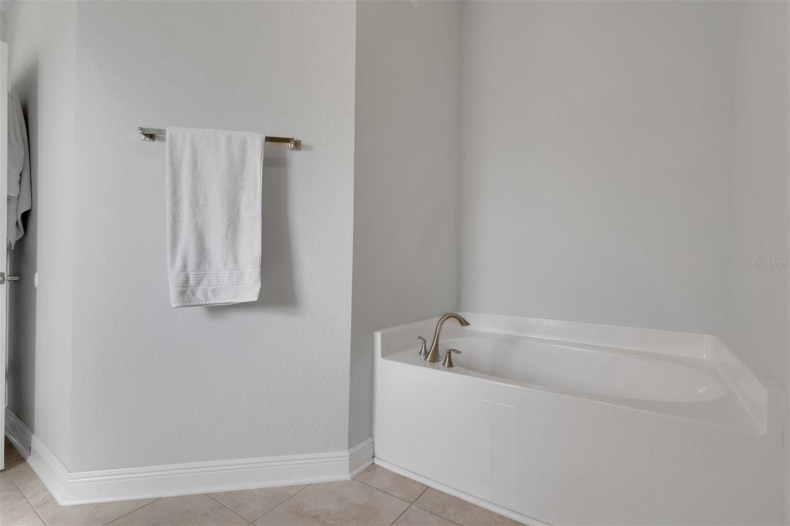 Single Family Residence at 27077 BROOK FOREST RD, PUNTA GORDA, photo 21 of 54