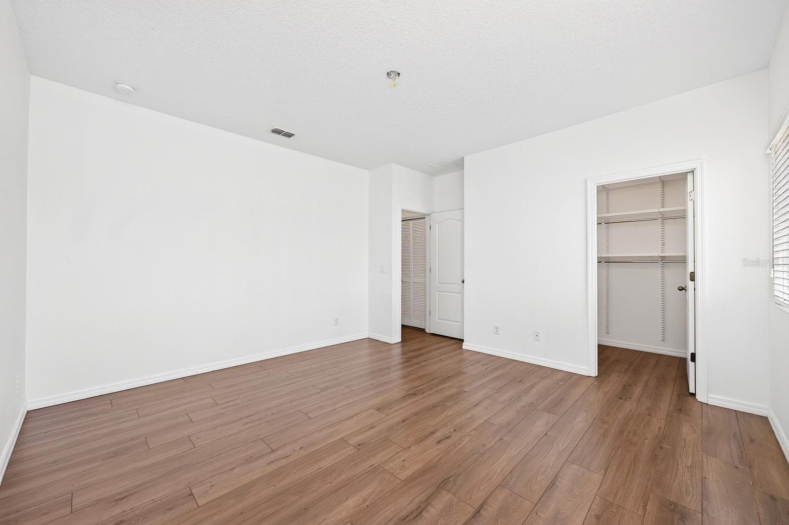 Spacious second bedroom. - 11429 BROWNSTONE ST, WINDERMERE