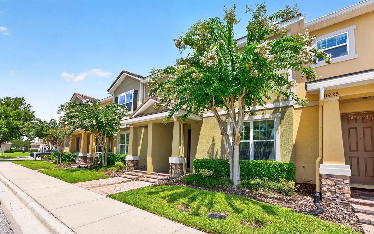 **WELCOME HOME** - 11429 BROWNSTONE ST, WINDERMERE