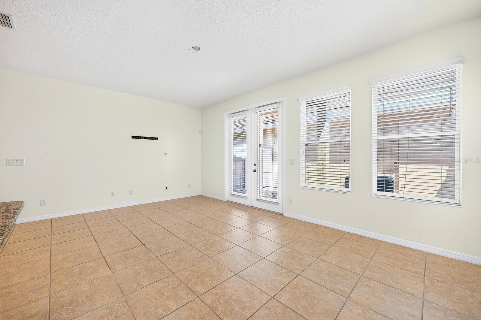 Living Area. - 11429 BROWNSTONE ST, WINDERMERE