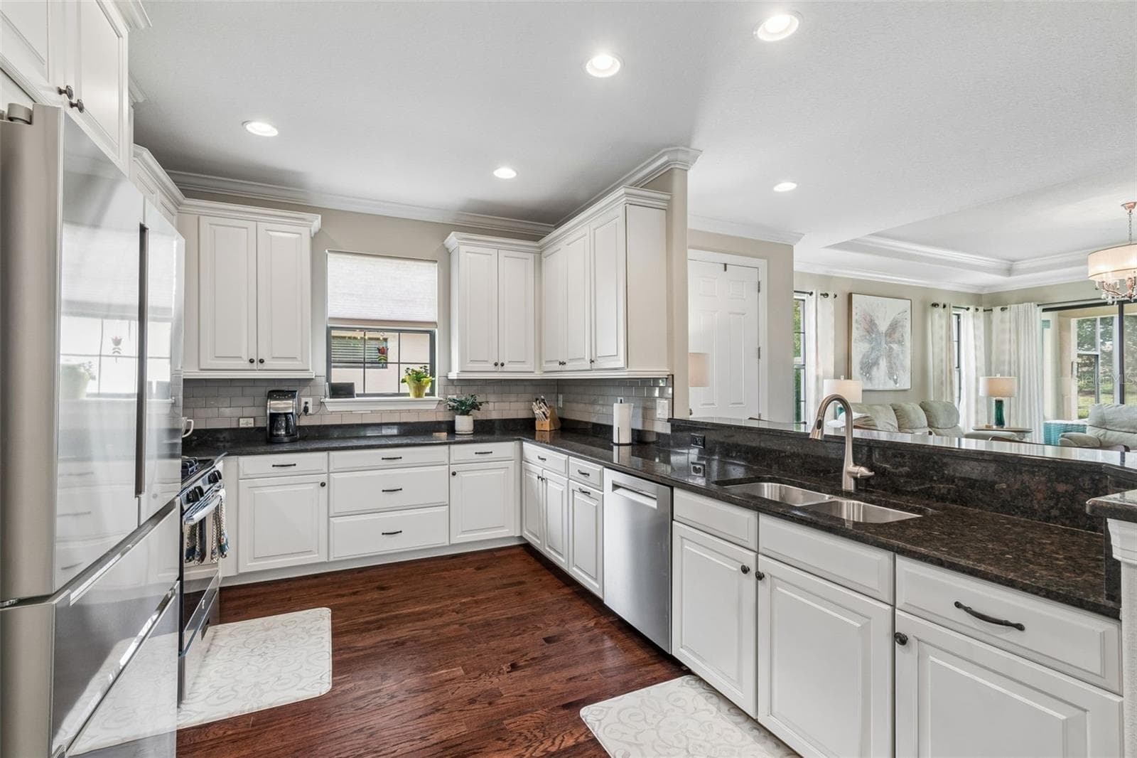 Designed with rich colors - 11503 CALLISIA DR, ODESSA